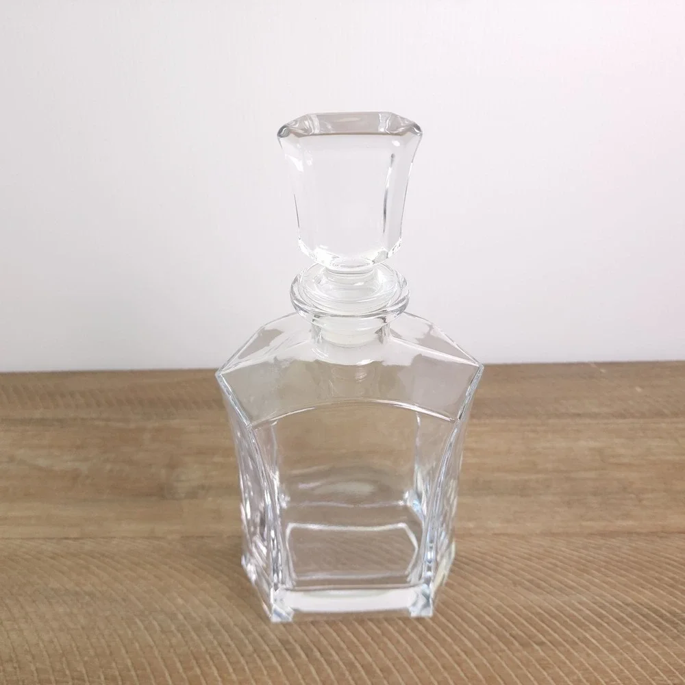 Godinger Crystal Whiskey‎ Decanter W/ Stopper Heavy Classic 25 oz